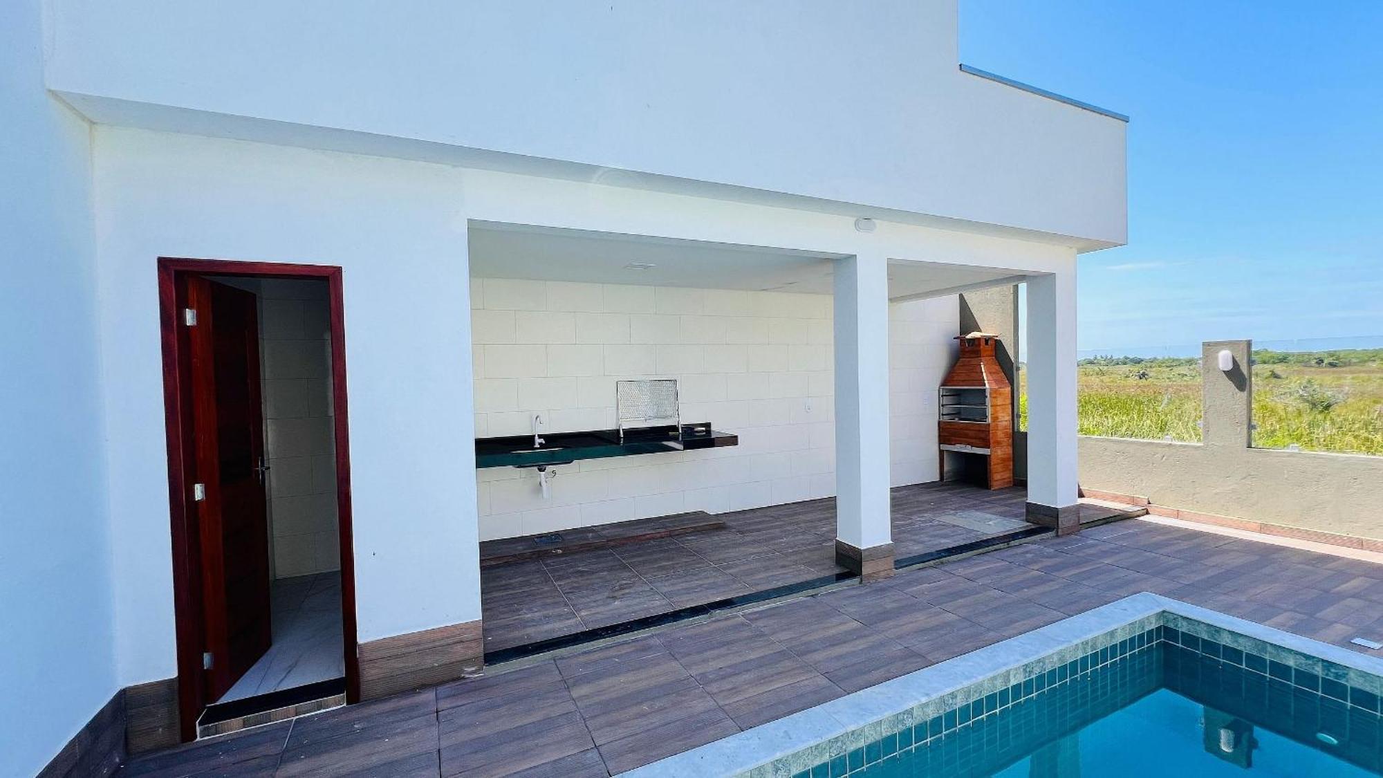 Apto 11 Com 2/4 Bairro Residencial Perto Da *